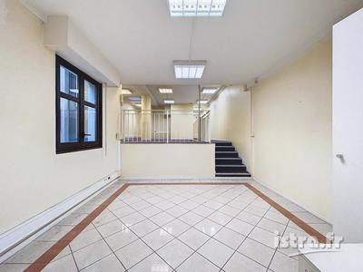 Local d'activités - 208 m² - 6 pièces