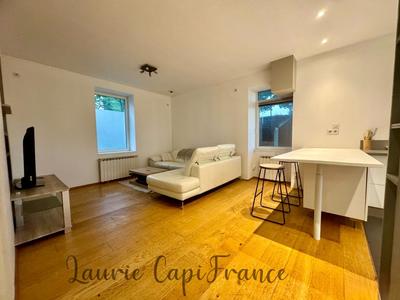 Appartement - 49 m² - 2 pièces