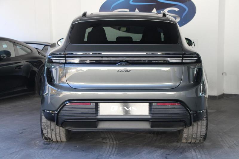 Porsche Macan Electrique Turbo 639 ch