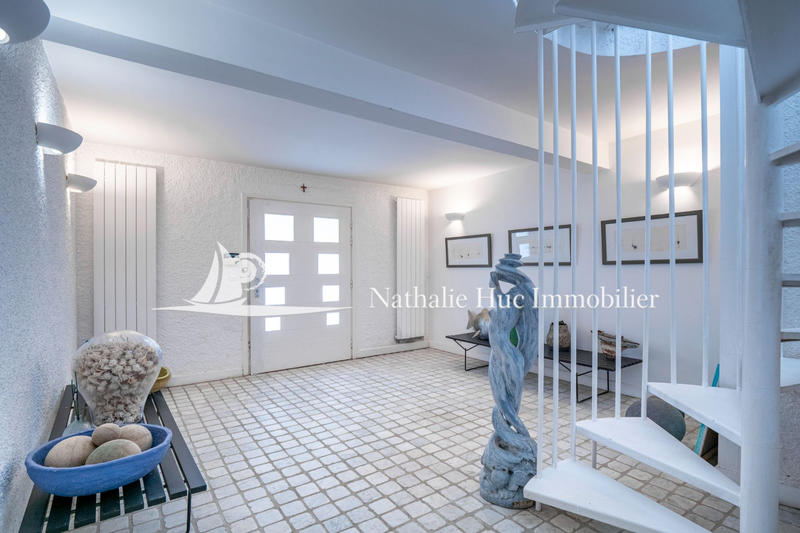 Maison - 200 m² - 6 pièces