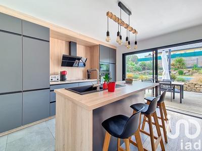 Maison - 111 m² - 6 pièces