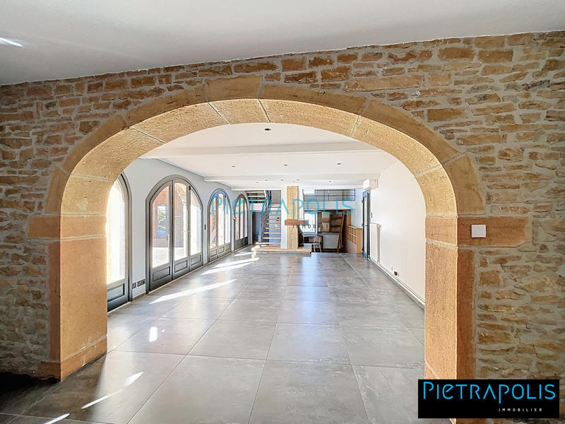 Maison ancienne - 281 m² - 9 pièces