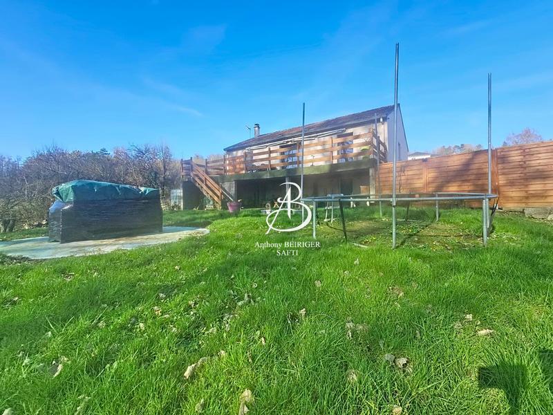 Maison - 102 m² - 5 pièces