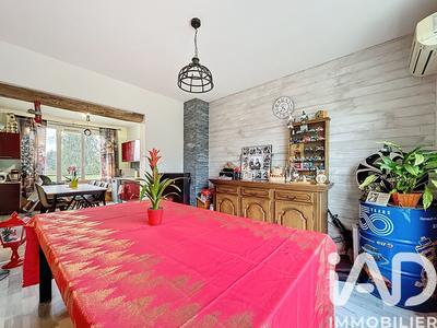 Maison - 97 m² - 5 pièces
