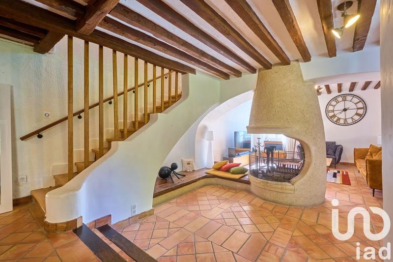 Maison - 196 m² - 7 pièces