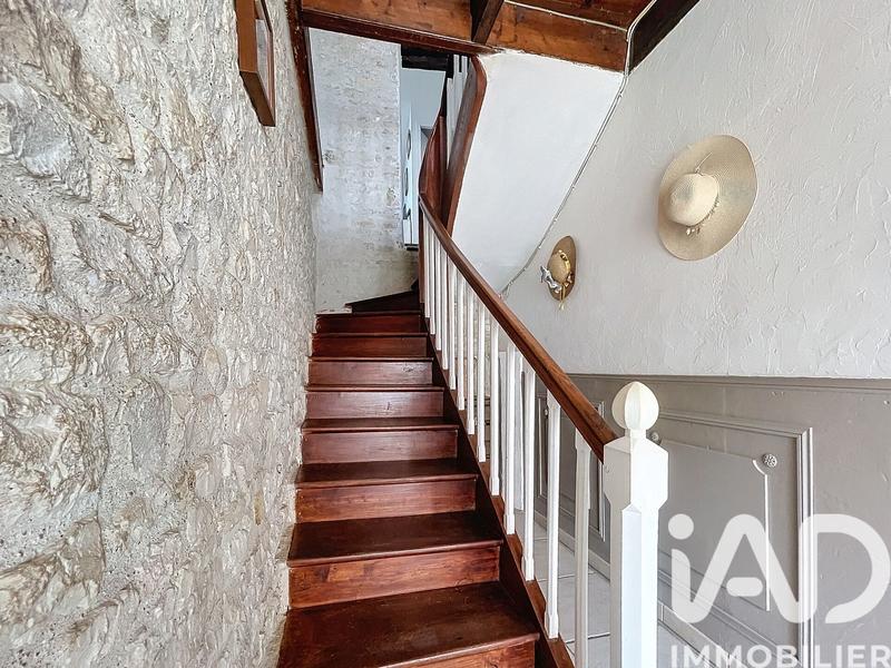 Maison - 298 m² - 9 pièces