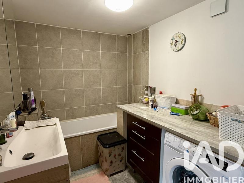 Maison - 216 m² - 8 pièces