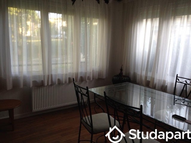 Chambre - 30 m² - 1 pièce