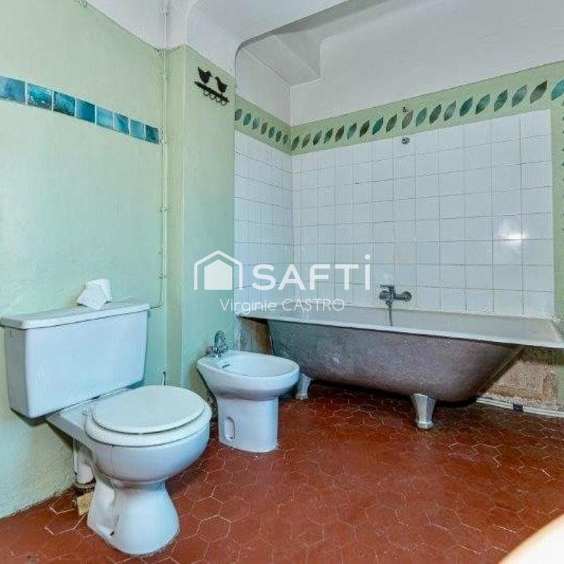 Maison - 270 m² - 5 pièces