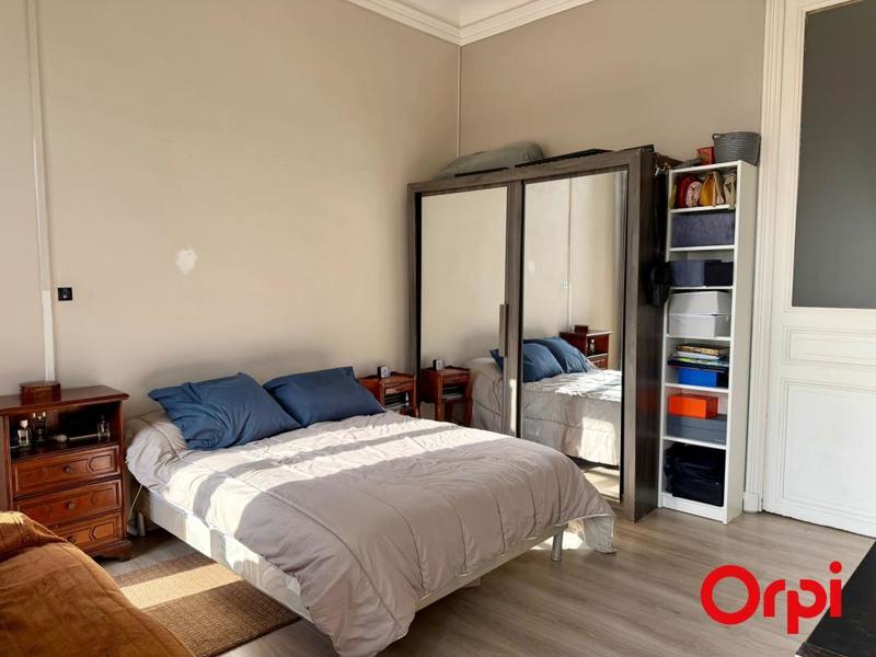 Appartement - 128 m² - 5 pièces