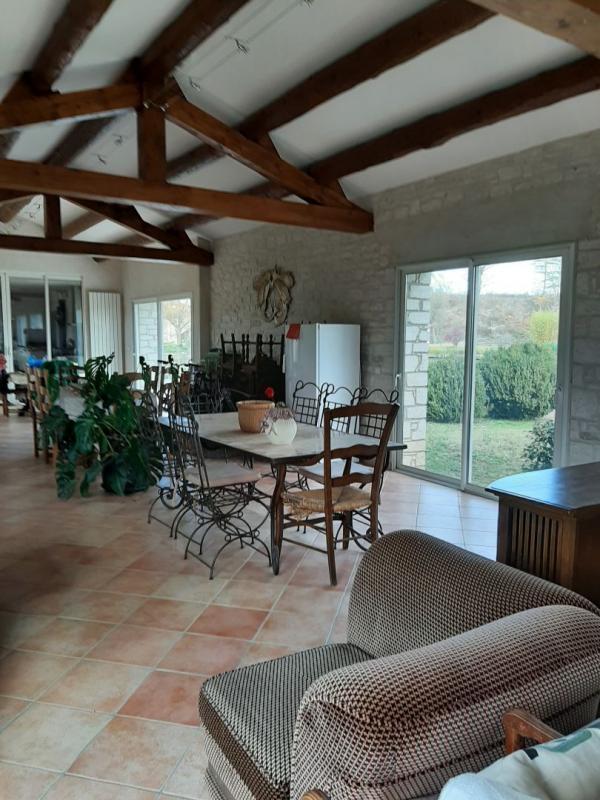 Propriété - 460 m² - 11 pièces