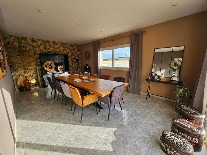 Propriété - 545 m² - 12 pièces