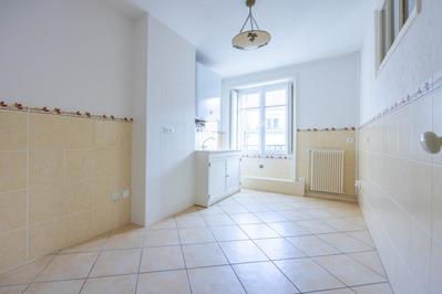 Appartement - 100 m² - 4 pièces