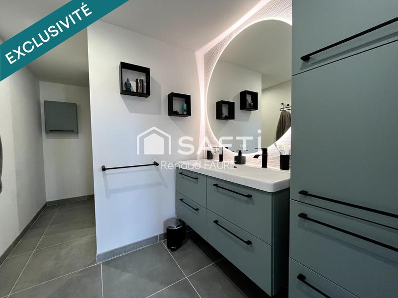 Maison - 200 m² - 7 pièces