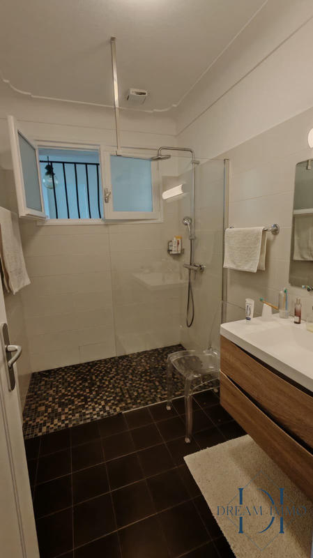 Maison - 140 m² - 4 pièces