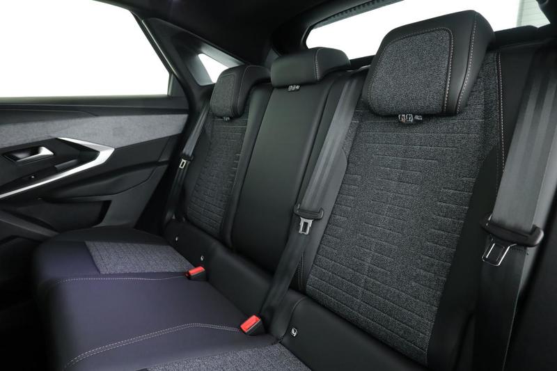 Peugeot 3008 1.2 Hybrid Allure e-Dcs6 136 ch