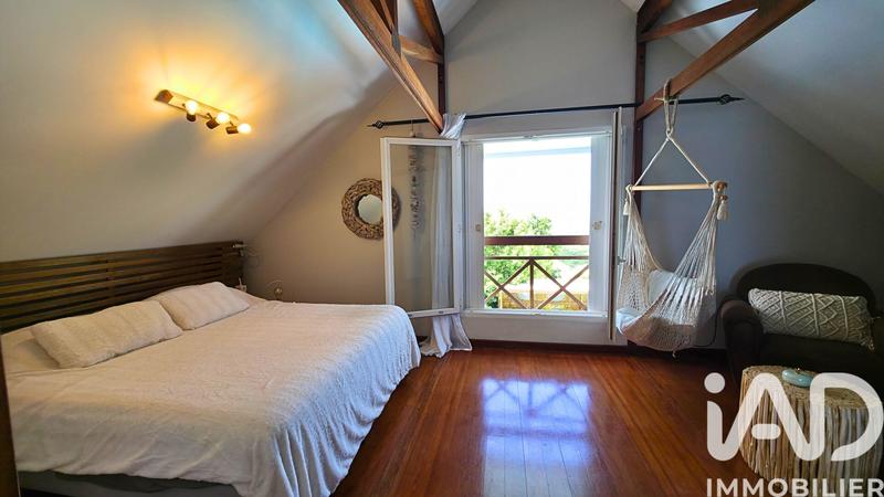 Maison - 167 m² - 6 pièces