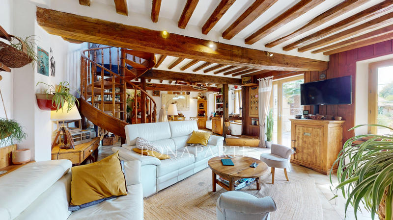 Maison - 147 m² - 6 pièces