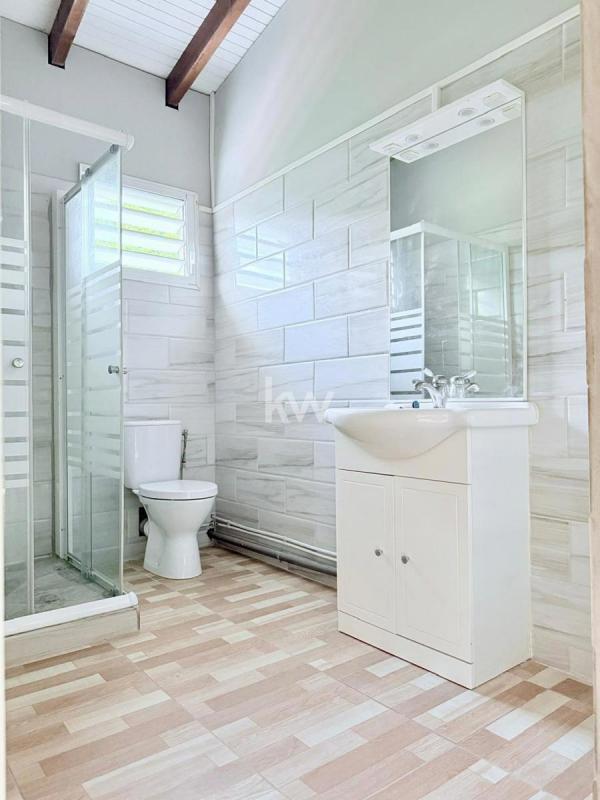 Local commercial - 80 m² - 3 pièces