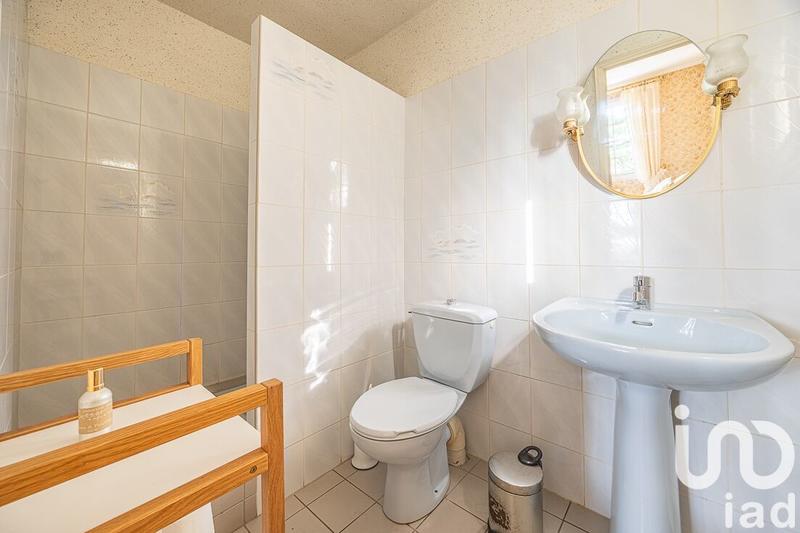 Maison - 242 m² - 7 pièces