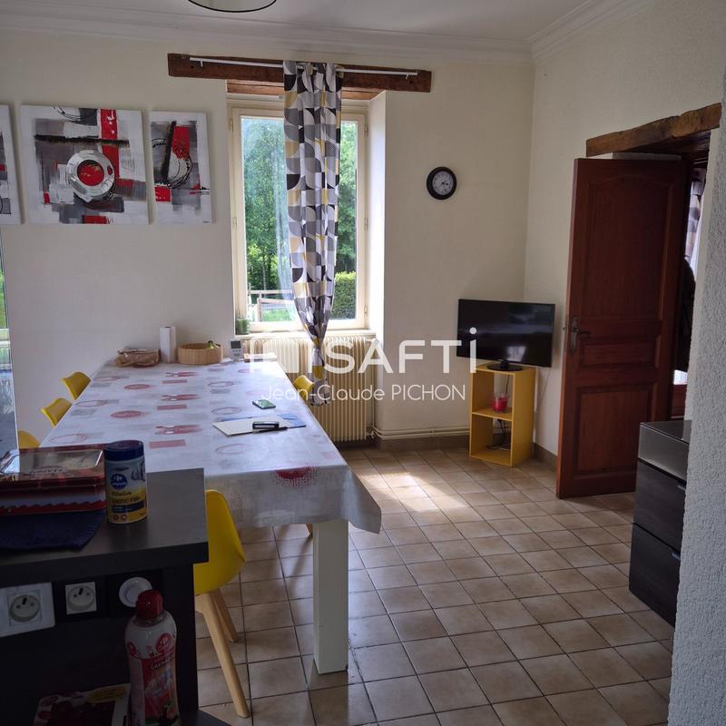 Maison - 230 m² - 9 pièces