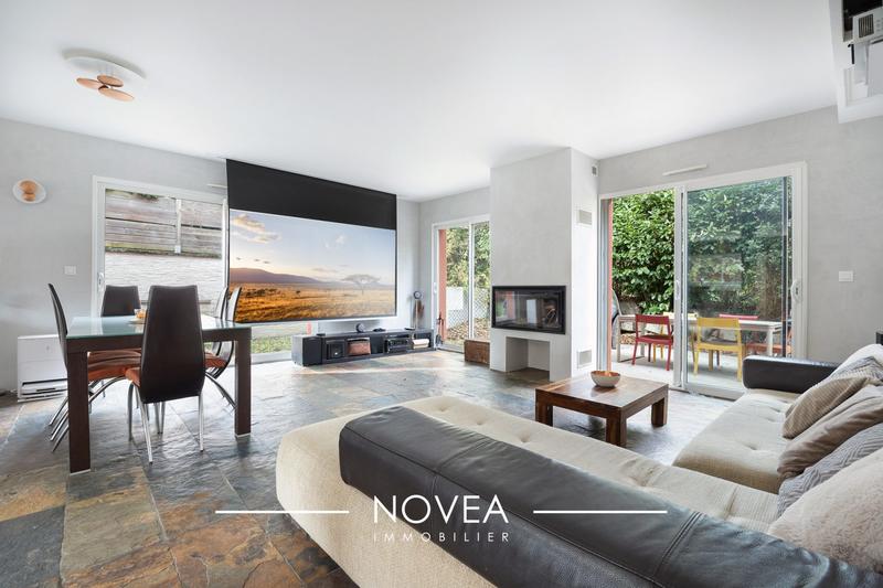 Maison - 159 m² - 7 pièces