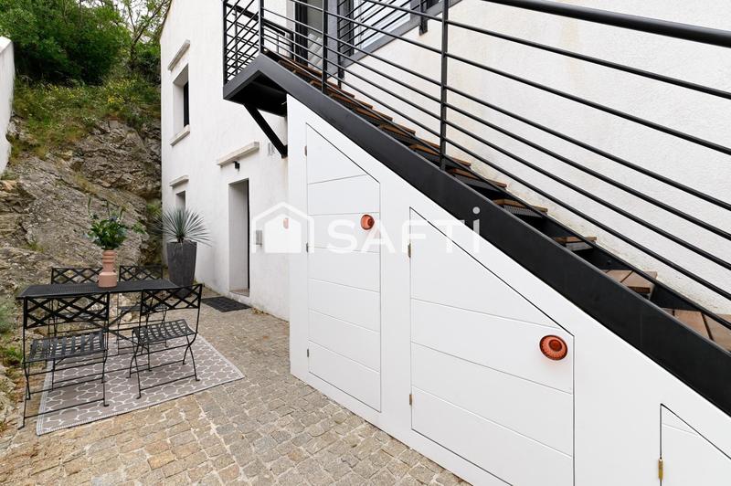 Maison - 191 m² - 7 pièces