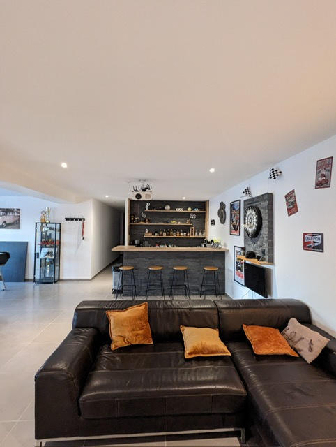 Maison - 258 m² - 6 pièces