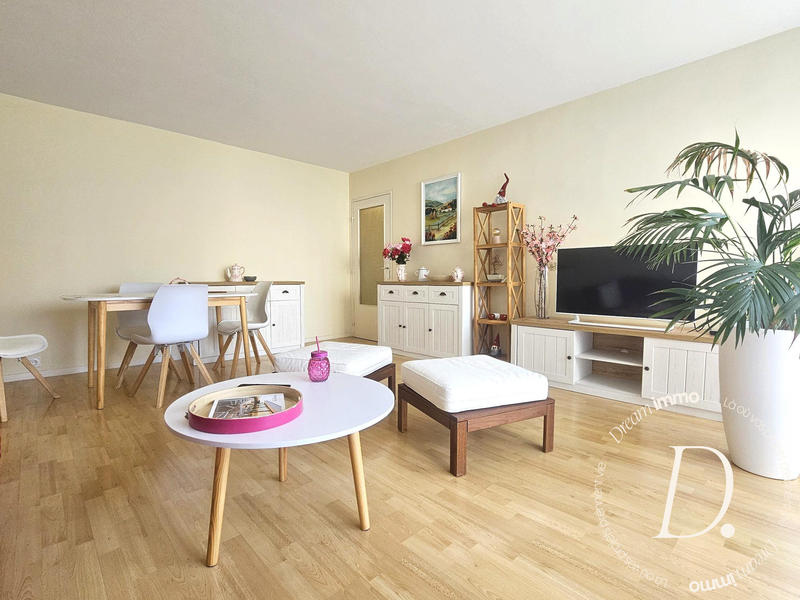 Appartement - 64 m² - 2 pièces