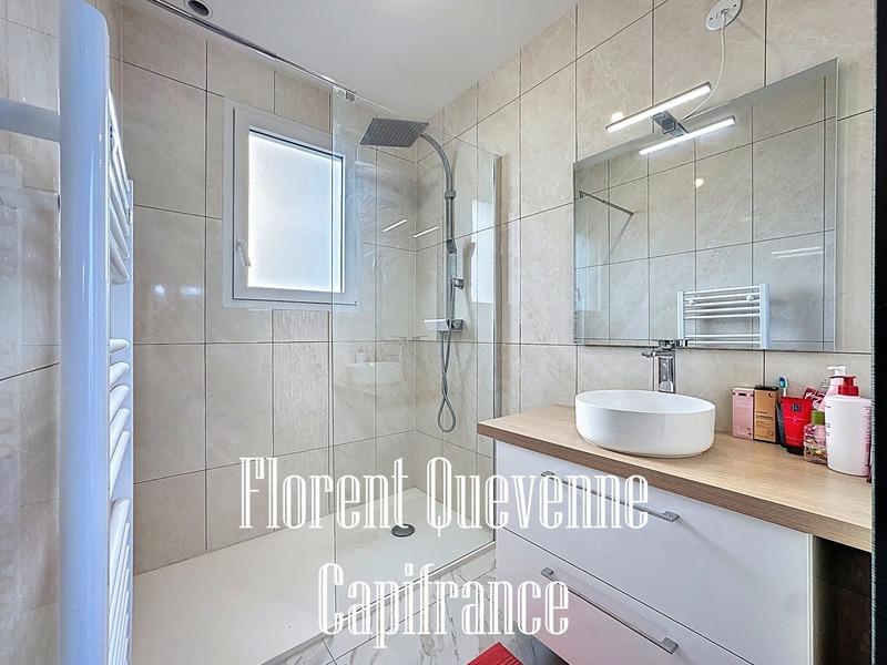 Maison - 151 m² - 6 pièces