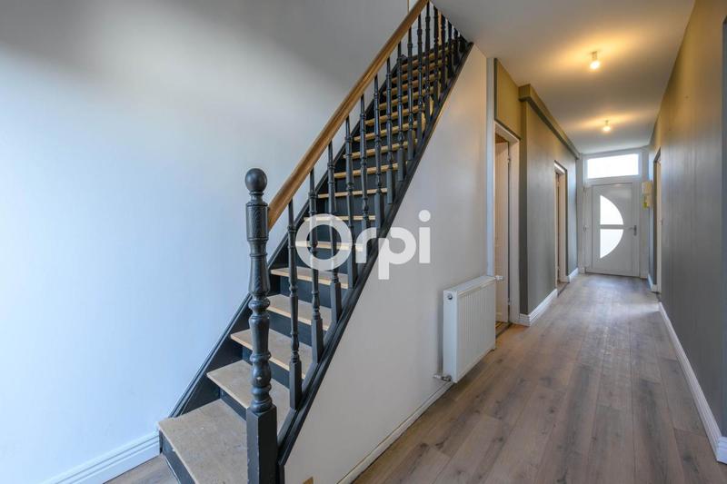 Maison - 190 m² - 6 pièces