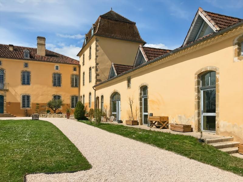 Château - 1 540 m² - 32 pièces