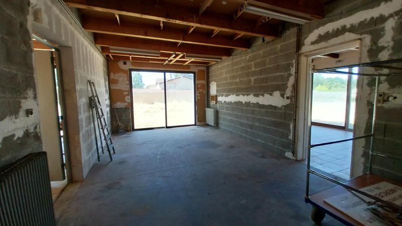 Propriété - 88 m² - 9 pièces