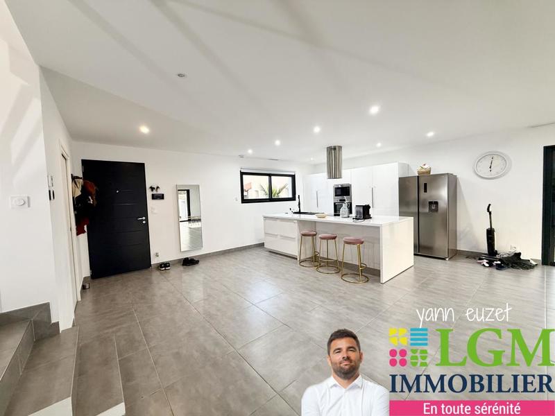 Maison - 170 m² - 7 pièces