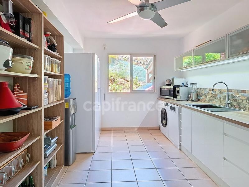 Villa - 196 m² - 4 pièces