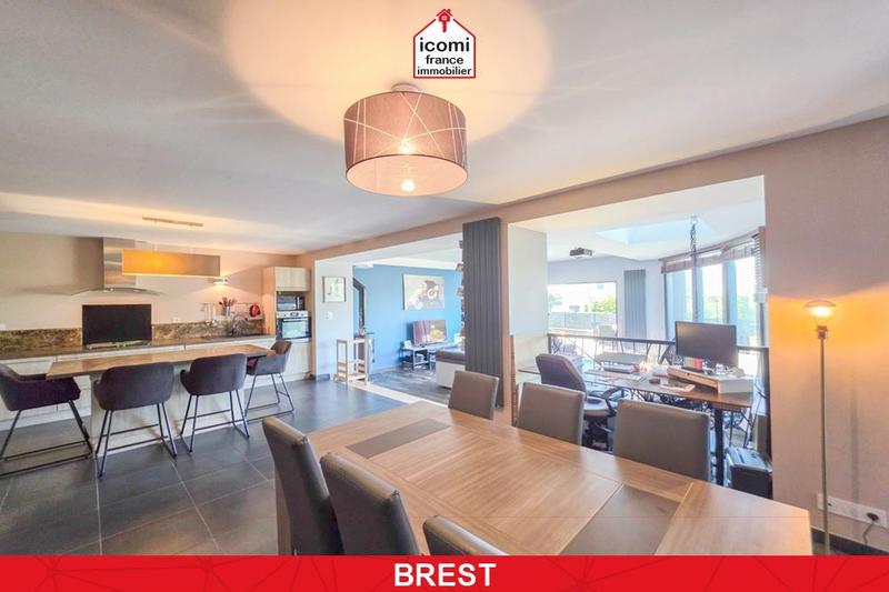 Maison - 160 m² - 6 pièces