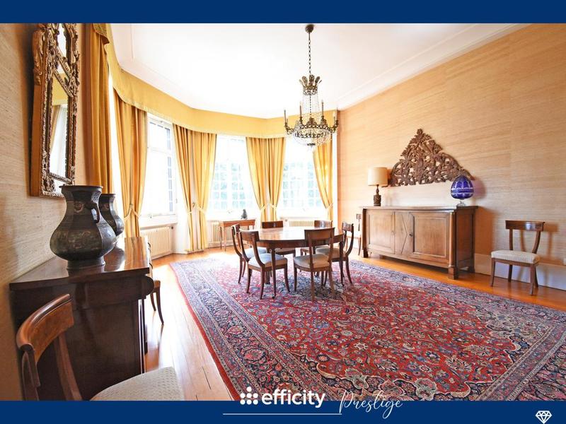 Maison - 450 m² - 16 pièces