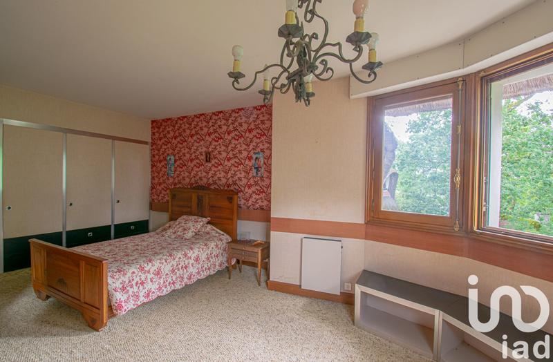 Maison - 333 m² - 8 pièces