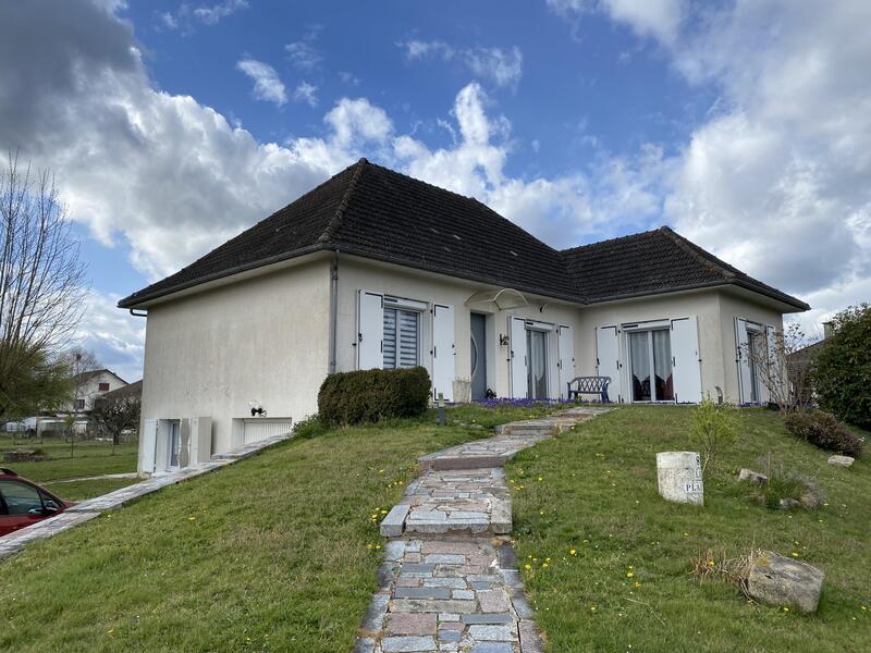 Maison - 150 m² - 6 pièces