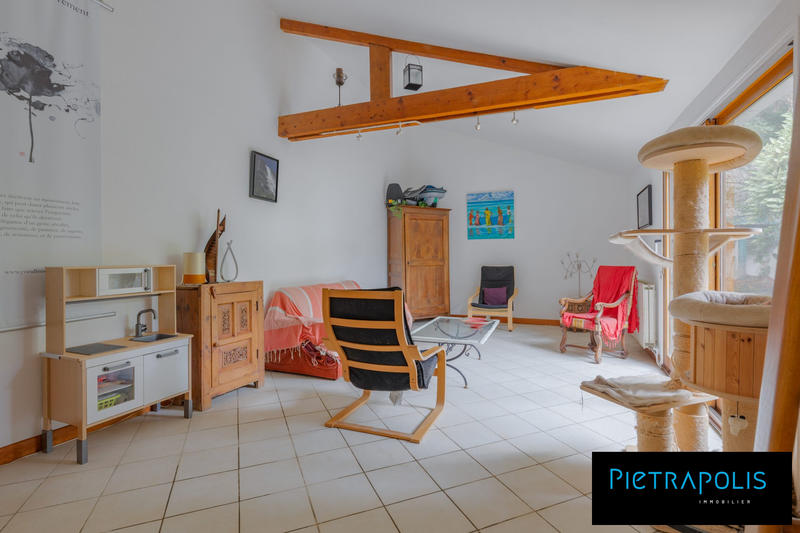 Maison - 186 m² - 7 pièces