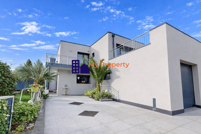 Maison contemporaine - 121 m² - 6 pièces