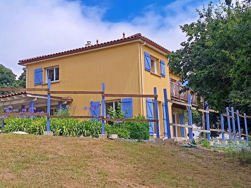 Maison - 142 m² - 6 pièces