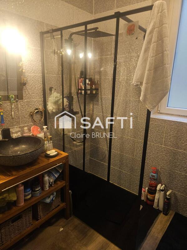 Maison - 95 m² - 4 pièces