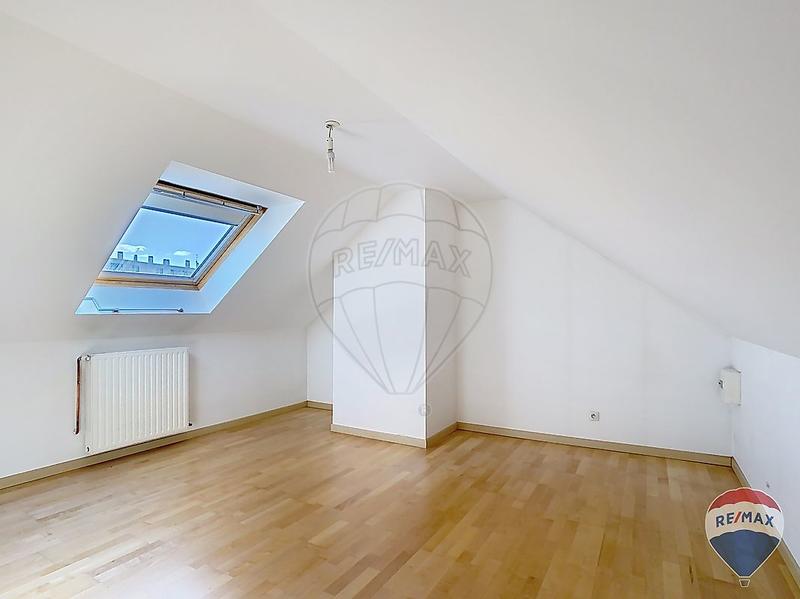 Pavillon - 115 m² - 7 pièces