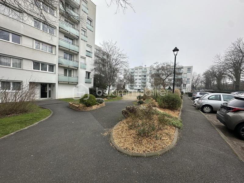 Appartement - 79 m² - 4 pièces