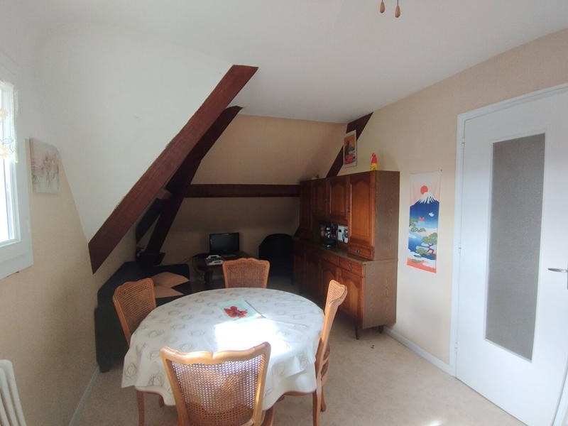 Maison - 176 m² - 7 pièces