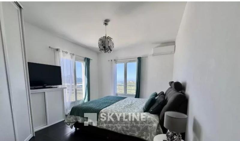 Villa - 185 m² - 5 pièces