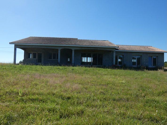 Maison - 218 m² - 6 pièces