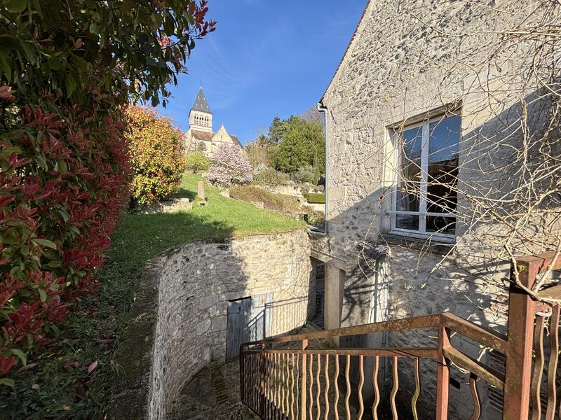 Maison - 210 m² - 8 pièces