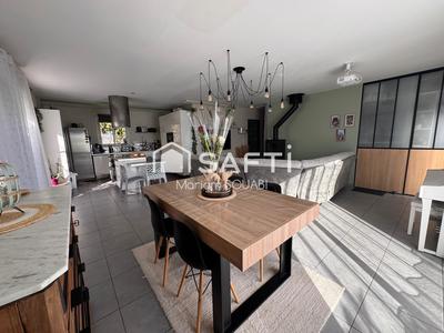 Maison - 100 m² - 5 pièces